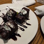 Shooters Sports Bar & Grill - 