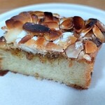 サ・マーシュ - ③ナッツのフレンチトースト(断面)