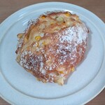 サ・マーシュ - ①コーンとじゃがいものパン