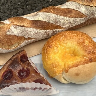 口コミ一覧 : DONSUKE BAKERY - 東新宿/パン [食べログ]