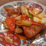 四川料理 巴蜀 - [2025年11月 訪問]ハタの炒め物。