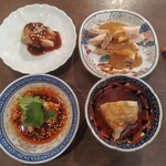 四川料理 巴蜀 - [2025年11月 訪問]棒々鶏食べ比べ。