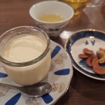 四川料理 巴蜀 - [2025年11月 訪問]デザート。蕎麦プリンと干し菓子。