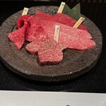 しゃぶしゃぶ すき焼き 焼肉　兜　奥座 - 