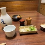 近又 - 薬味は大根おろし、わさび、ネギ、七味、卵。