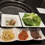 しゃぶしゃぶ すき焼き 焼肉　兜　奥座 - 