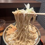 瓦町どら鴨 - 小麦胚芽入り麺
