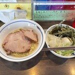 麺や 青雲志 - にんにくパワー全開！