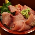 かわしま寿司 - ランチ復活・天然ブリ丼７００円・・・超旨しです。