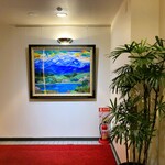 カーヴ - 地下のエントランス