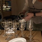 Hills House Dining 33 - スパークリングワイン