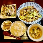 ライオン飯店 - ホイコーロー定食。