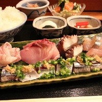 すし貝政 - 刺身定食 5点盛り 1500円。