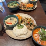 タイ料理とチーズケーキ チャップストックガーデン - 