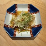 鮨 一二郎 - フグの身と皮とキャベツのポン酢和え