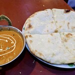 ビニタダイニング - チーズナンセット　マトンカレー