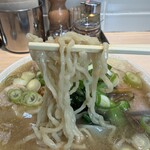 桜上水 船越 - 中太ちぢれ麺