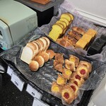 BONVOY ELITE MEMBER LOUNGE - 