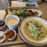 G831 Natural Kitchen & Cafe - 