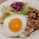 デニーズ - 料理写真:ガパオ・ガイ