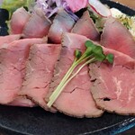 居酒屋ダイニングひみつきち - ローストビーフ