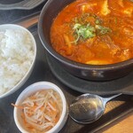 カルビ丼とスン豆腐専門店 韓丼 - 