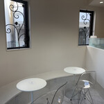 Greek Parlor - 店内