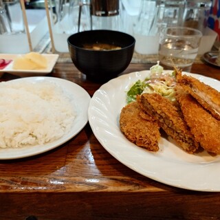 カフェレストラン ファド_0