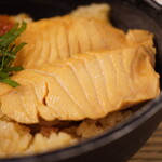 salmon atelier Hus - 