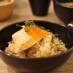 salmon atelier Hus - 