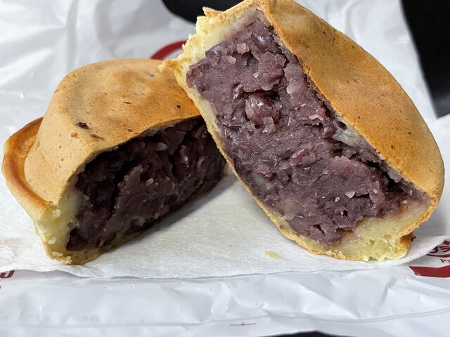 あじまん ヤマザワ鶴岡茅原店 - 鶴岡（たい焼き・大判焼き）の写真