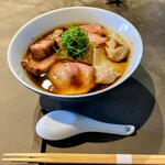 麺屋 しん道 - 料理写真:わくわくが止まらない一杯
