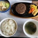 コーヒー＆レストラン リーバ - ハンバーグセット