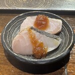 おまかせ寿司 すしのすけ - 鰆の玉ねぎソース