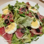 ブラッスリー エディブル - 鮪のたたきサラダ