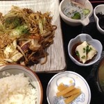 居酒屋 武膳 - 私は焼きそば定食を頼みました。(H2611)