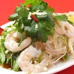Yam Wun Sen (spicy vermicelli salad)