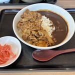 吉野家 - 料理写真:牛黒カレー 652円