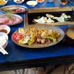 釜山 - 味噌ベースの味付けでは無くてソースかな？だけど旨かった!!