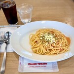 Caffe ITALIAN TOMATO SOLARE - 料理写真: