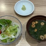 千両 小山店 - セットのサラダと味噌汁