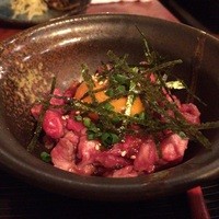 よろにく - 前菜　ローストビーフのユッケ風