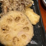 うどん家 八重桜 - 太助レンコン天ぷらおすすめ