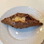 ル パン ドゥ ジョエル・ロブション 渋谷ヒカリエShinQs店 - クランベリーとクリームチーズのライ麦パン