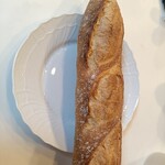 ル パン ドゥ ジョエル・ロブション 渋谷ヒカリエShinQs店 - クラシックバゲットハーフ