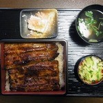 うな与志 - うな重　竹　2200円