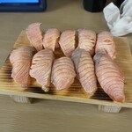 鬼平せんぎょてん - サーモン炙り