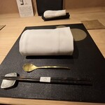 ぎんざ 一二岐 - テーブルセッティング