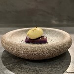 カーサ・デル・チーボ - 紫芋のジェラティーナとフォアグラのムース