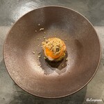 カーサ・デル・チーボ - 天然茸の焼リゾットと卵黄とたっぷり削られれたトリュフ